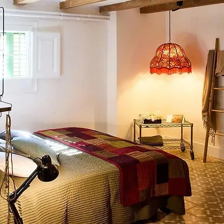 El Til-ler Apartment *